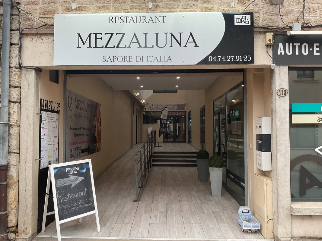 Le restaurant - Mezzaluna - restaurant MONTALIEU-VERCIEU - restaurant MONTALIEU-VERCIEU