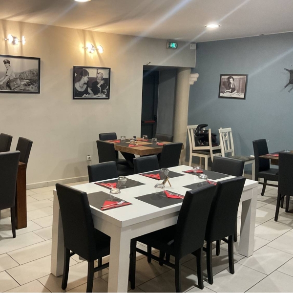 Repas de groupe - Mezzaluna - restaurant MONTALIEU-VERCIEU - top resto MONTALIEU-VERCIEU